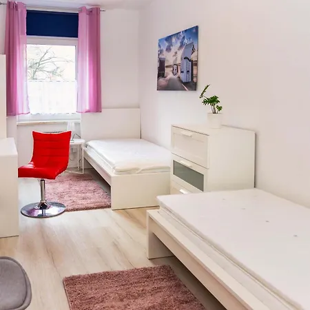 Apartement Fuer 6 Personen In Magdeburg, L Exterior foto