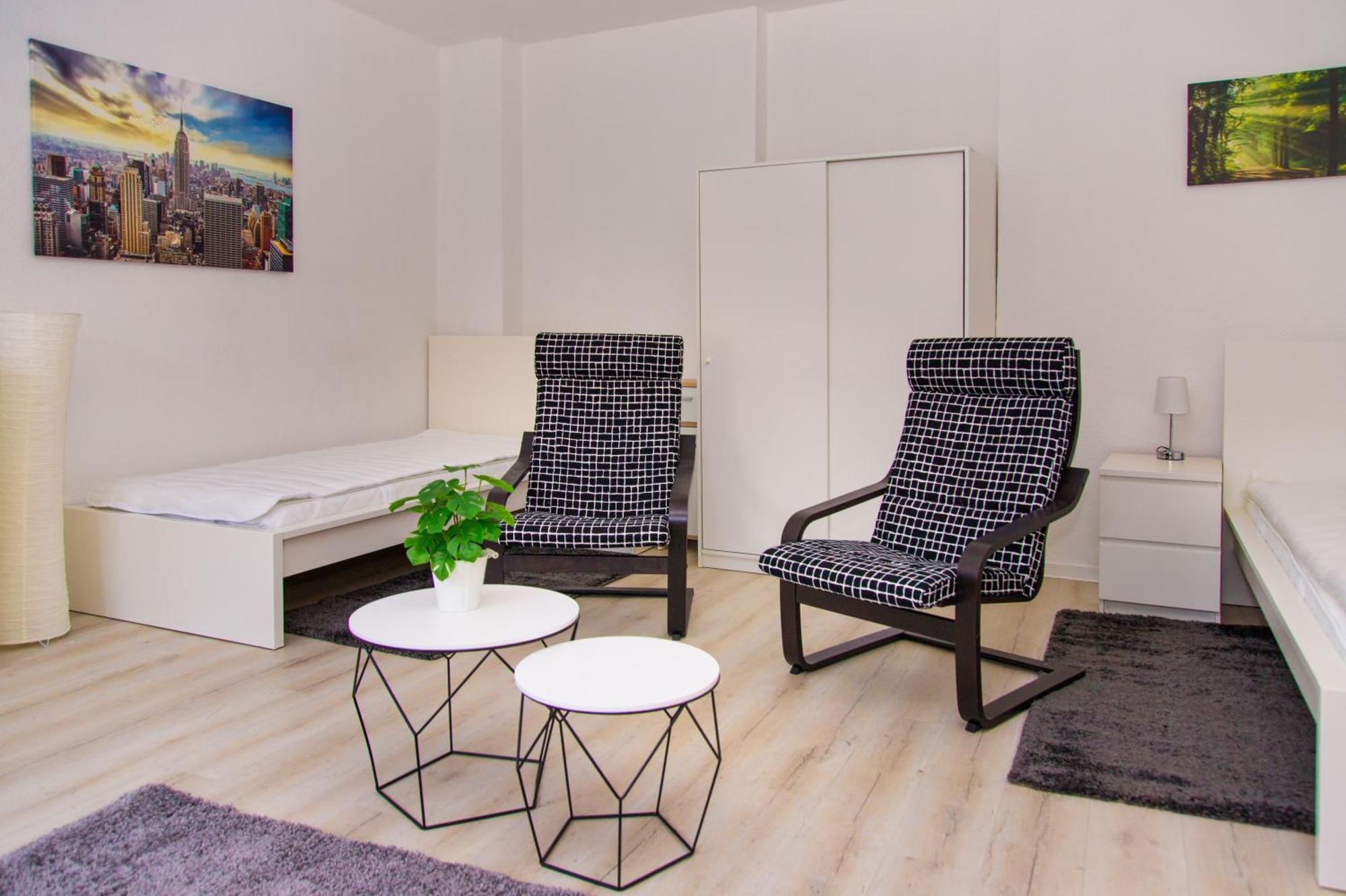 Fuer 6 Personen In Magdeburg, L